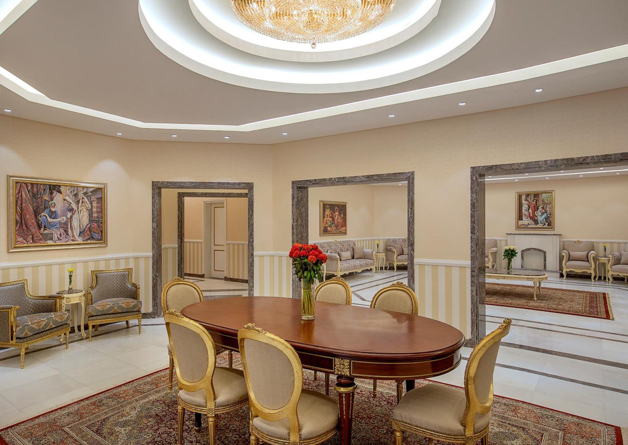 Hilton Hurghada Plaza Hotel Εξωτερικό φωτογραφία The interior of the residence